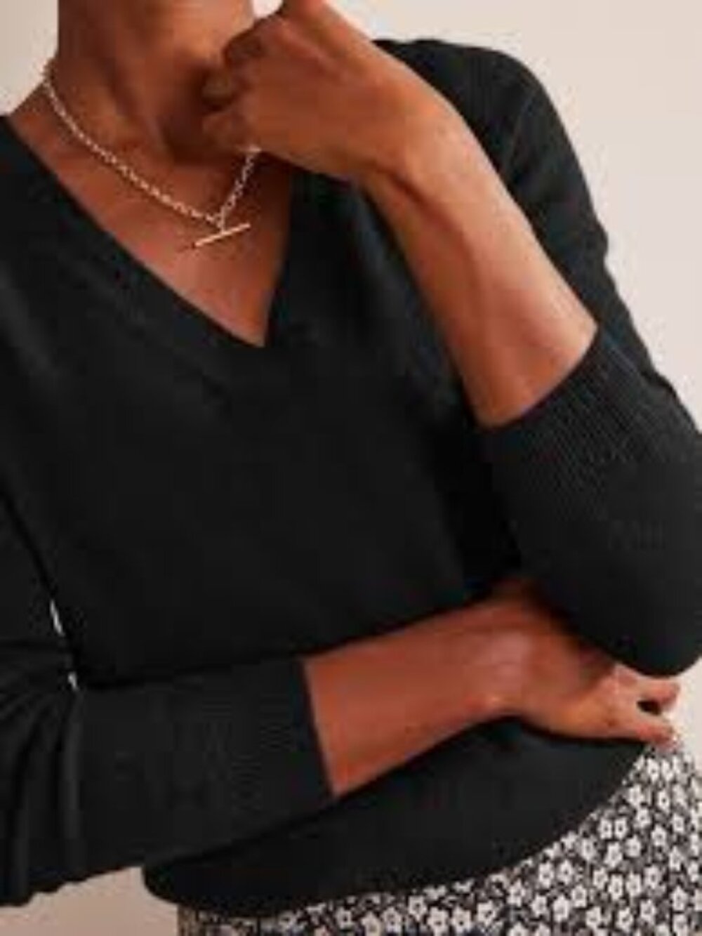 Boden Cashmere Black V-Neck Sweater Size M NWT